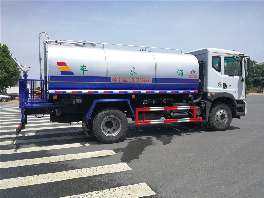 �Ȫ�����\